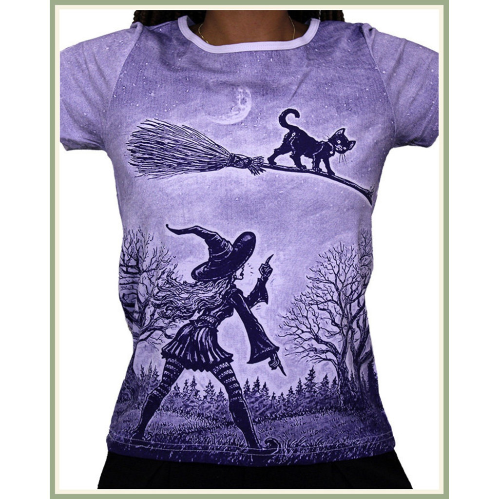 Camiseta BabyLook Bruxa Roxa, Gato, Vassoura, Mística
