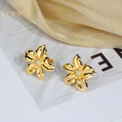 Brinco Femininos Delicado Elegante Antialérgico De Noiva De Strass Flor Folheado Ouro 18k a Platina Zircônia Cravejada Luxo