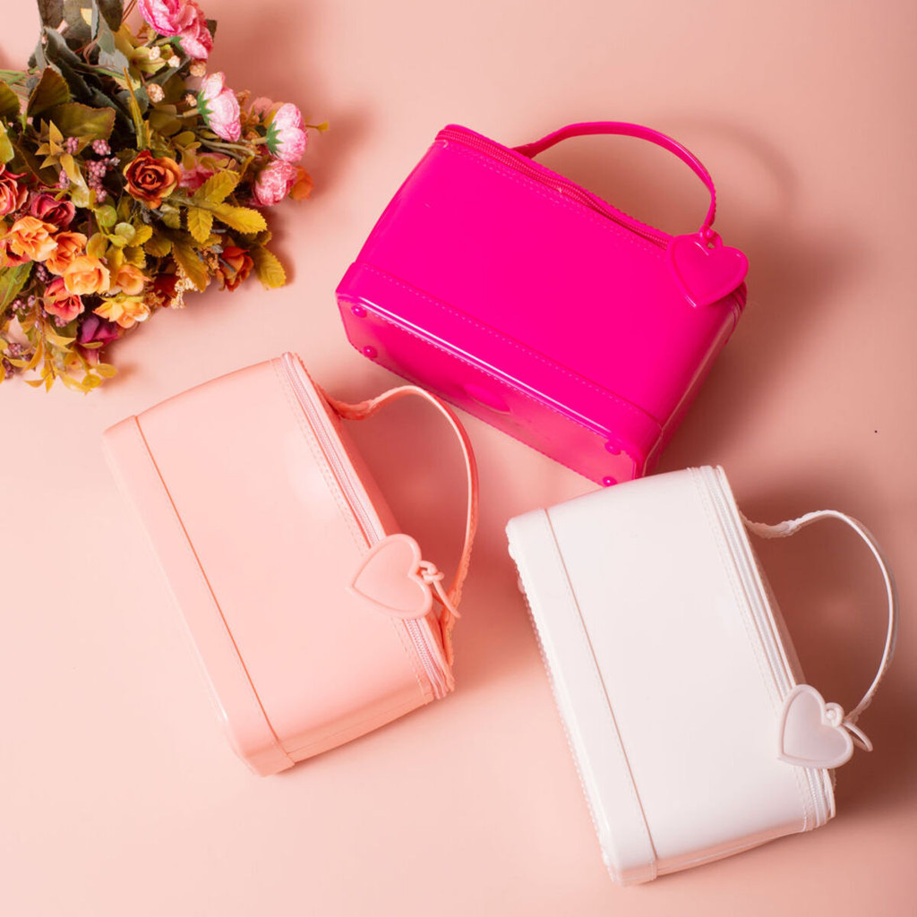 Necessaire Manu Colorido Pingente Coração Bolsinha de Mão Bag Baú