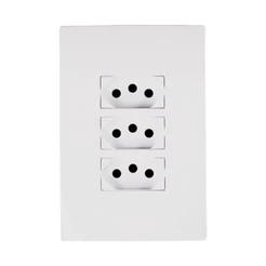 Tomada Ilumi I9 Monobloco Tripla 2P+T 10A 250V com Placa