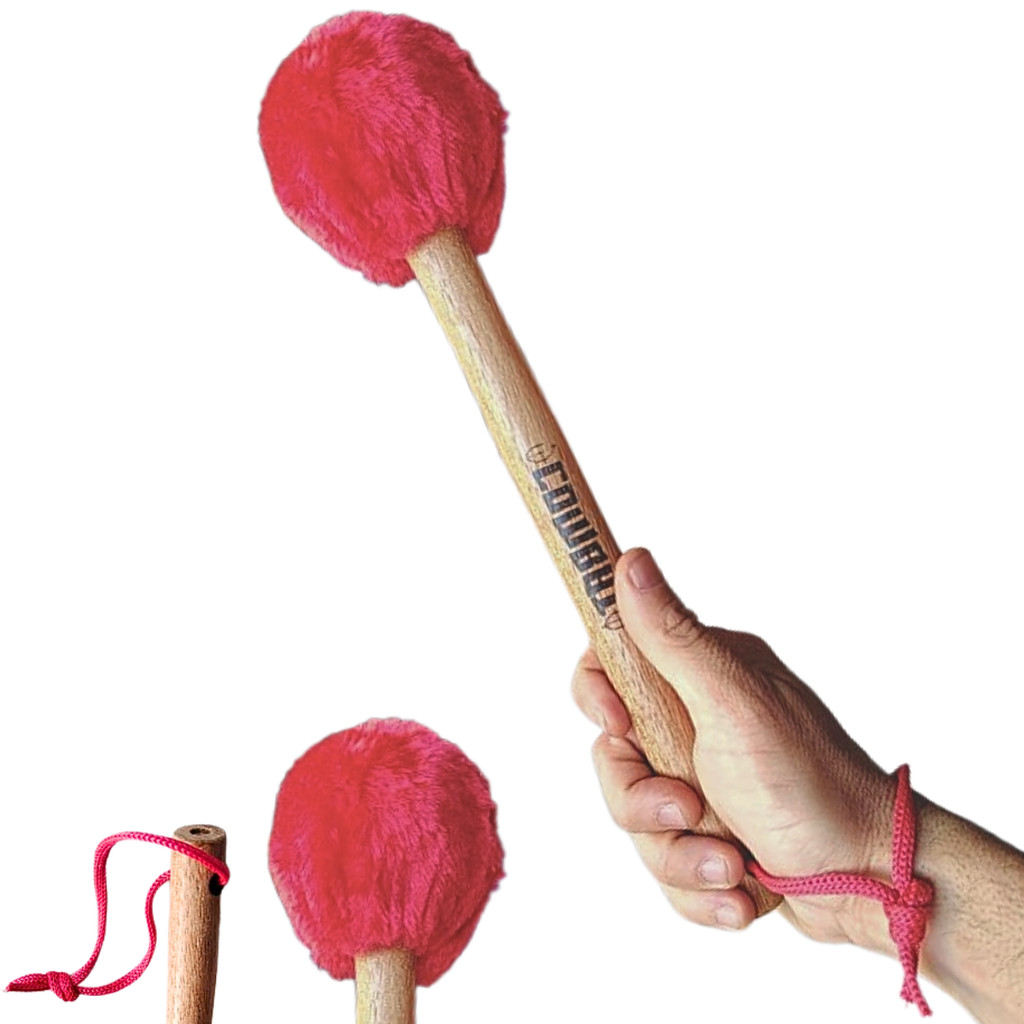Baqueta Maçaneta para Surdo Bumbo Fanfarra Cor Vermelha Ponta de Pelúcia 33cm Cabo Madeira 1 Unidade