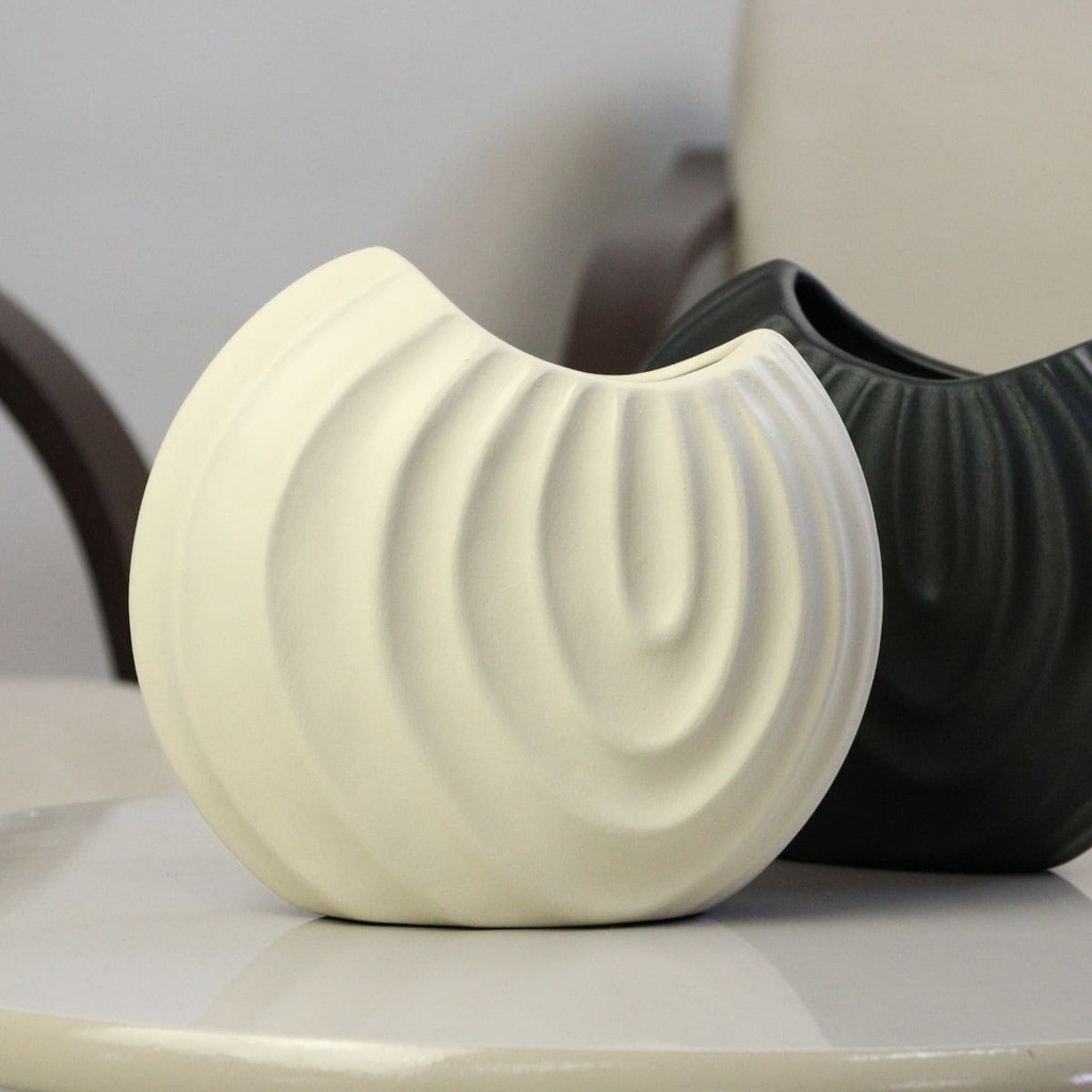 Vaso de Cerâmica Formato Concha