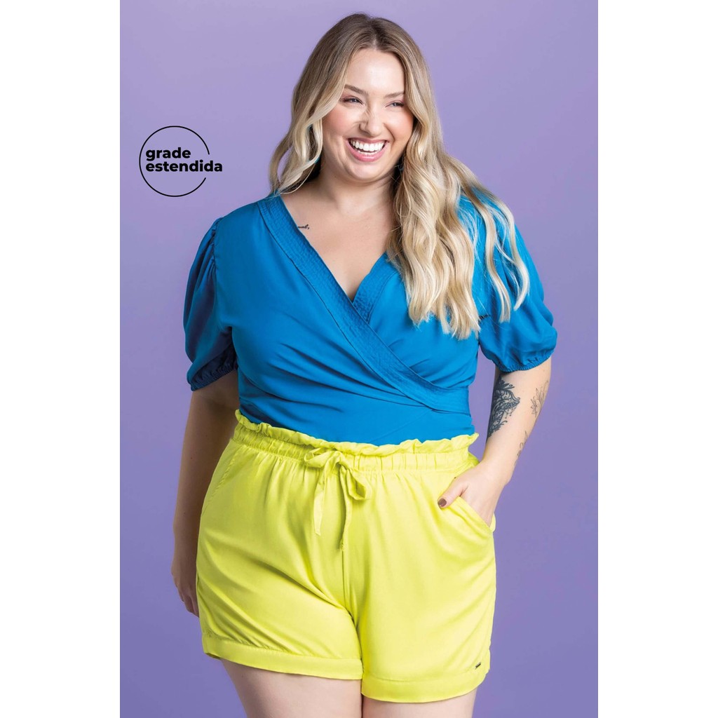 Shorts Feminino Curto com Cordão Decorativo Marialícia Verde