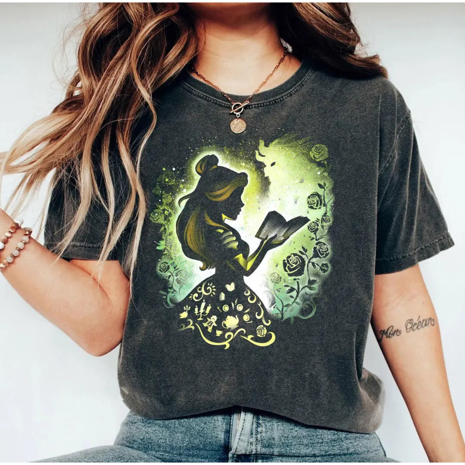 2025 Camiseta Unisex, Diseño Bella & Bestia con Elementos Mágicos, Disney Clásico