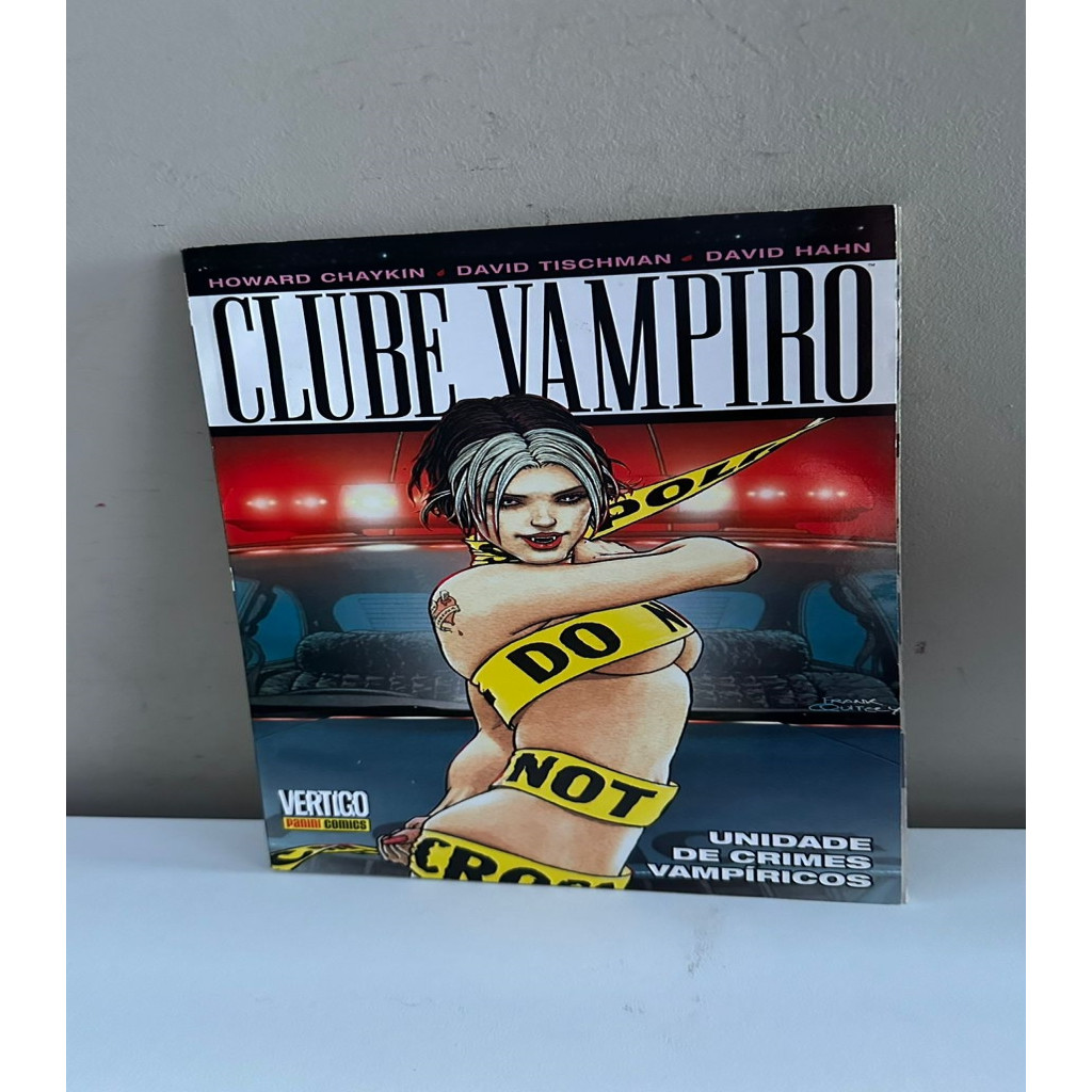 Clube Vampiro autor Howard Chaykin e Outros