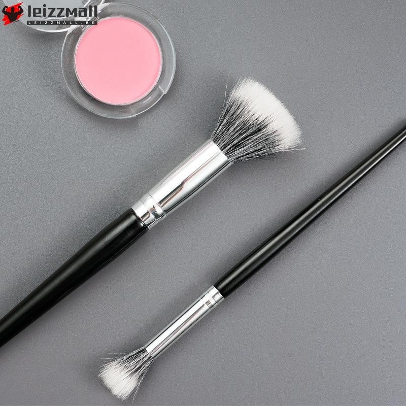 {Leizzmall}Blush Brush Gentle On Skin Luxurious Feel Precise Control Soft Dense Bristles