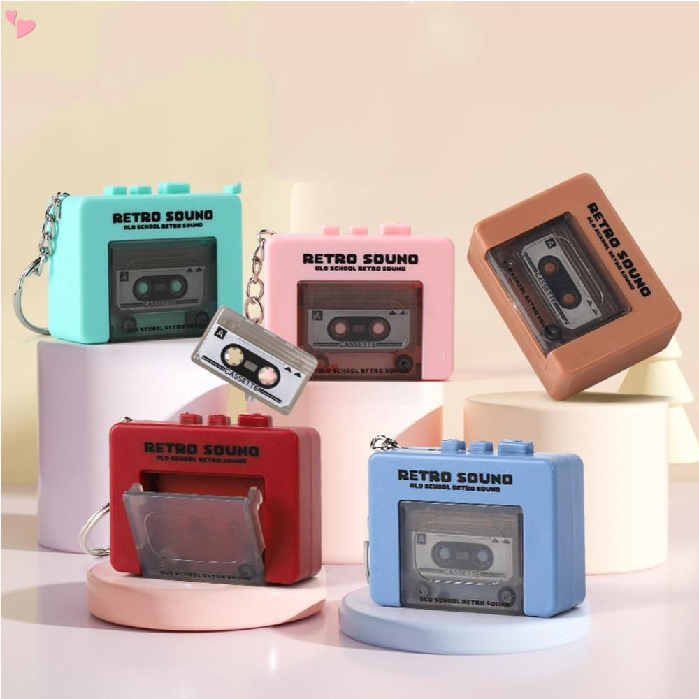Mini Retro Gravador Fita Chaveiro Cassete Player Portátil Pingente Para Mochilas E Bolsas em Oferta na Shopee