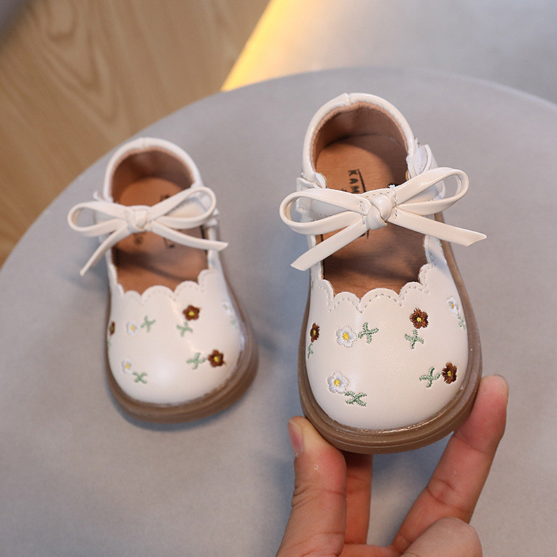 Tênis infantil 0-3 anos de  bebê Sapatos de princesa Menina  Calçados infantis Leve e macio