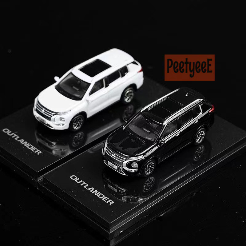 Original Model 1/64 Mitsubishi Outlander 2021 Modelos de carros Liga de fundição Modelos de carros Carros de brinquedo