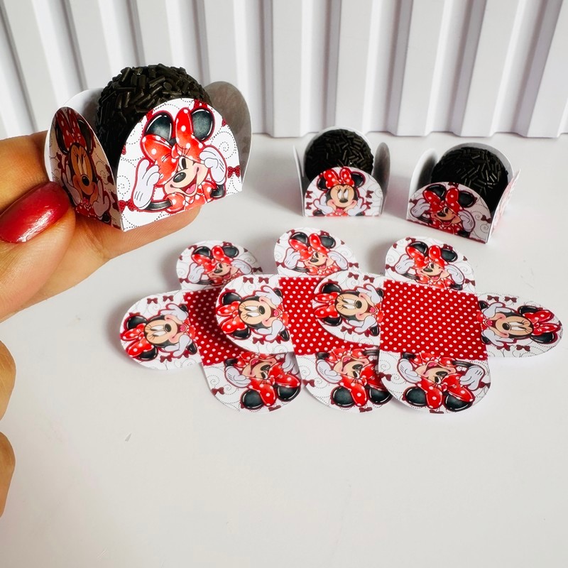 Forminha de Doces Minnie Vermelha Personalizada no Tema /Lembrancinha de Festa /Aniversário