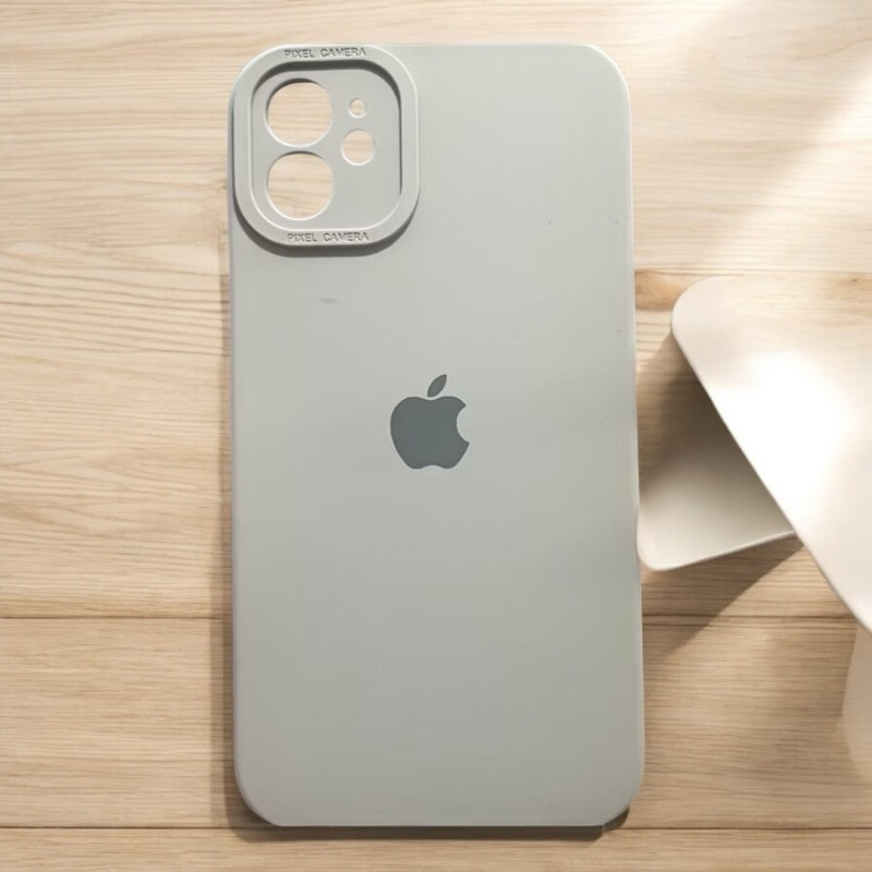 Capinha Para IPhone 11 11pro 11promax Silicone Aveludada C/ Proteção na Câmera Fechada Quadrada