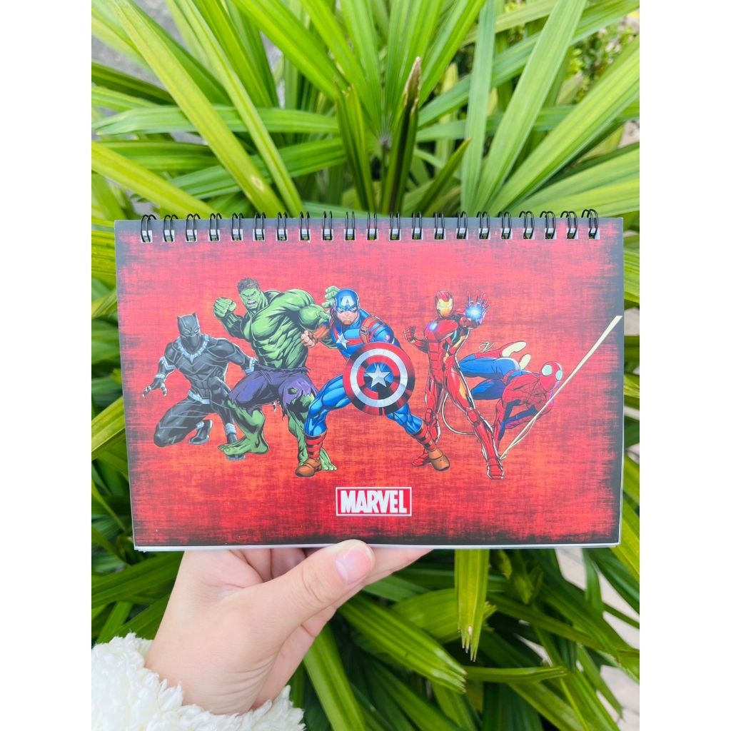 CADERNO DE ADESIVOS HERÓIS / MARVEL / AVENGERS - PAPELARIA FOFA KAWAII em Oferta na Shopee