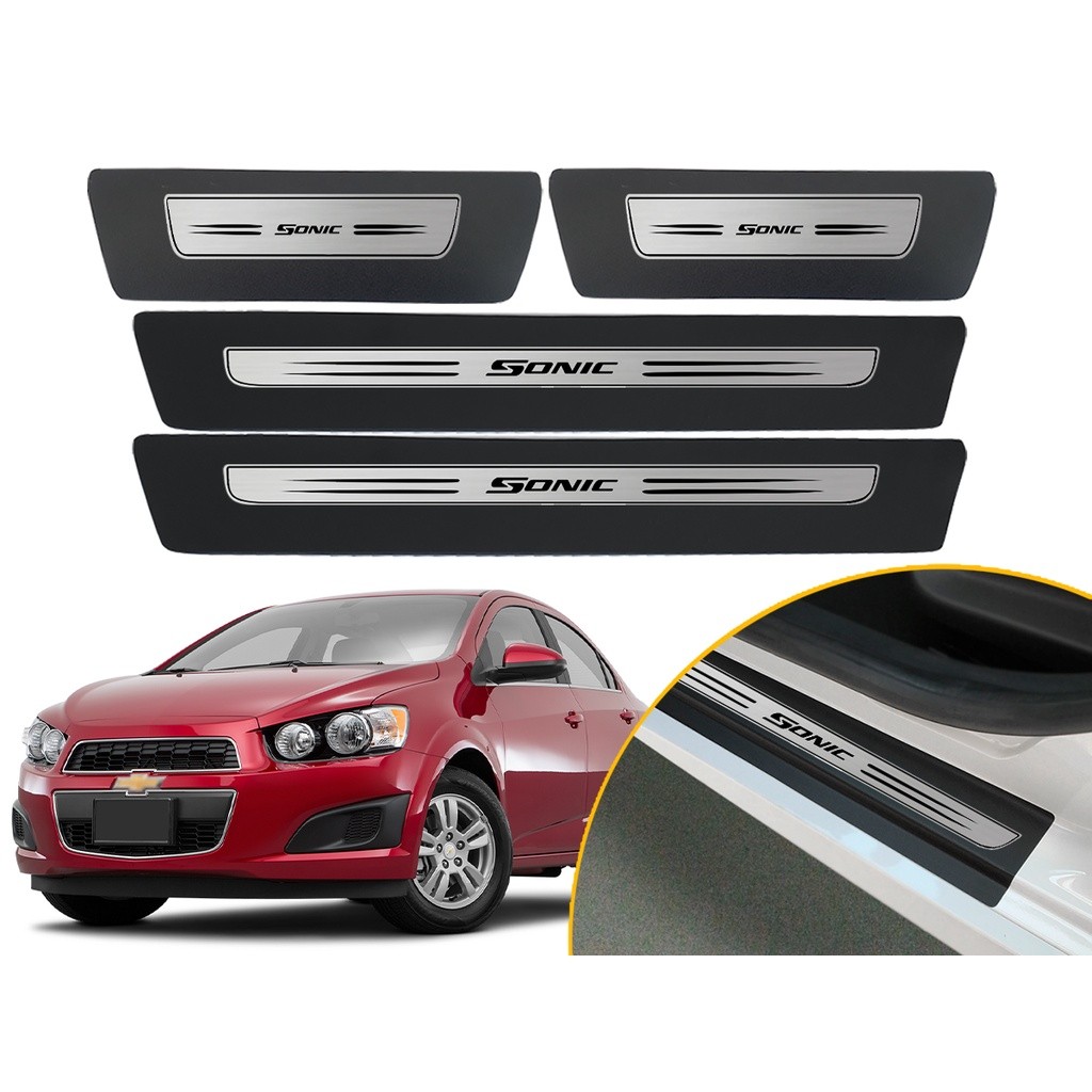 Jogo De Soleira Adesiva Porta Modelo Drop Chevrolet Sonic 2012 2013 2014