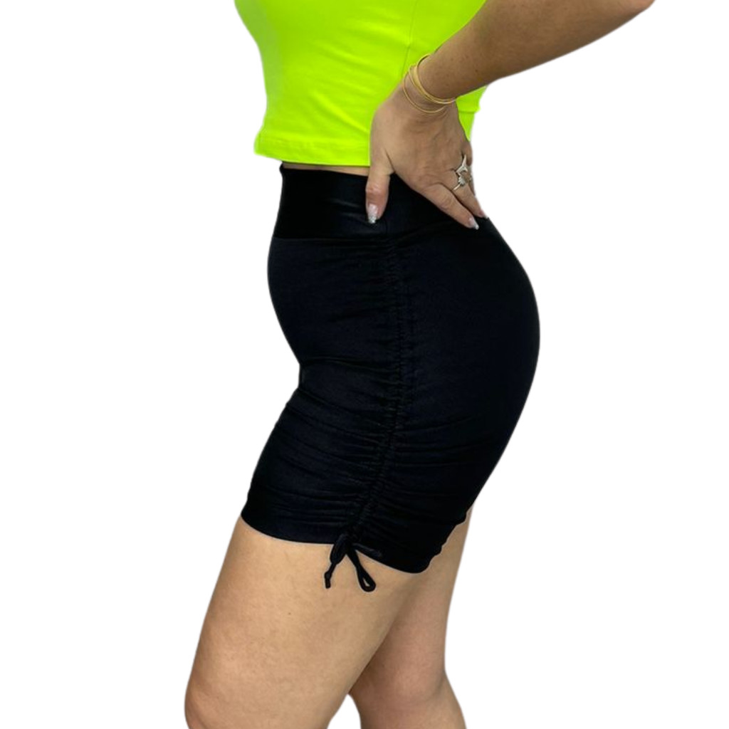 Short Preto K2B Com Amarração Lateral Tecido Cirré