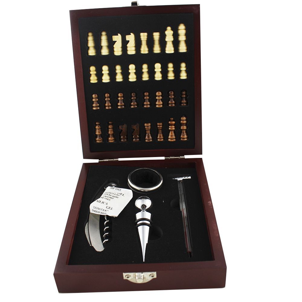 Kit de Vinho Caixa com 4 Peças e Tabuleiro de Xadrez
