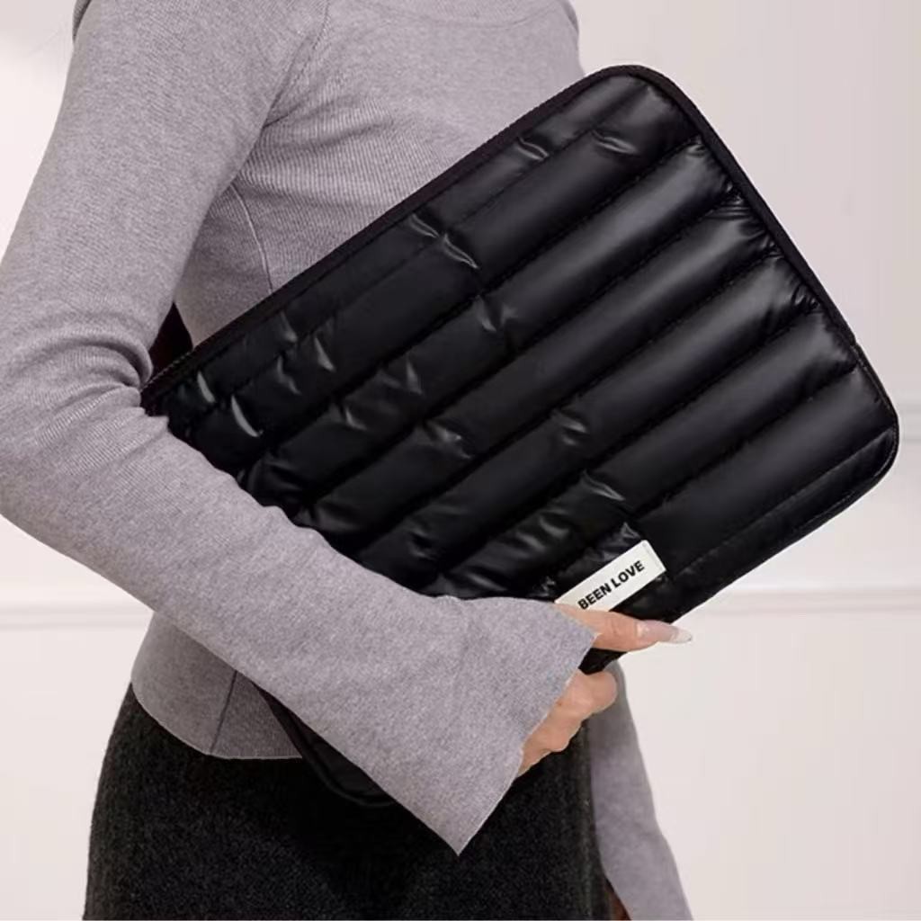 Bolsa Para Notebook Premium Metalizada Nova Moda  Capa Protetora Acolchoada  Macia À Prova De Choque em Oferta na Shopee