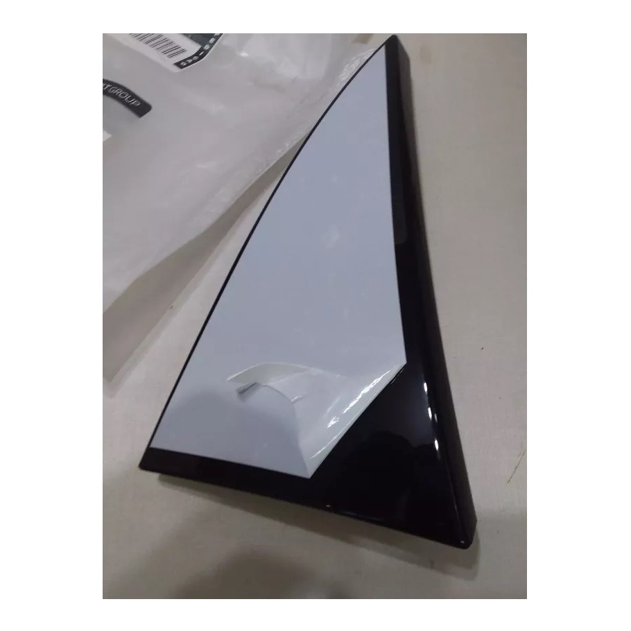 Moldura Do Aerofólio direito Renault Captur 2017 A 2021 em Oferta na Shopee