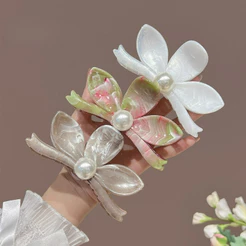 Feminino Bonito Gradiente Plumeria Pérola Flor Hairpin Apertos Garra Clipes Acessório