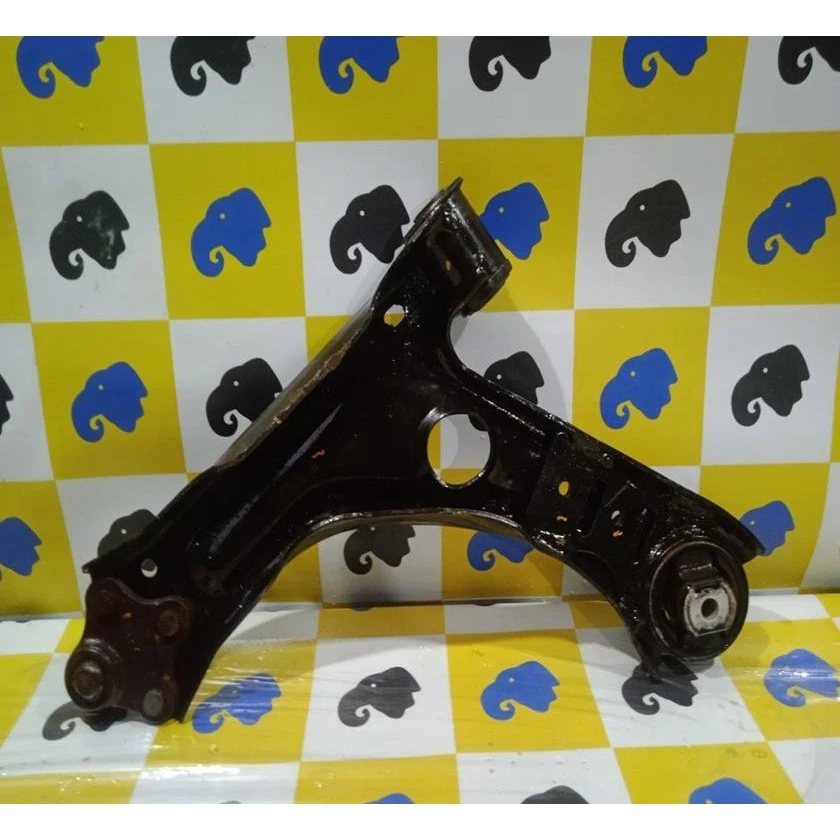 Bandeja Suspensão Lado Direito Fiat Punto 1.8 2013-17