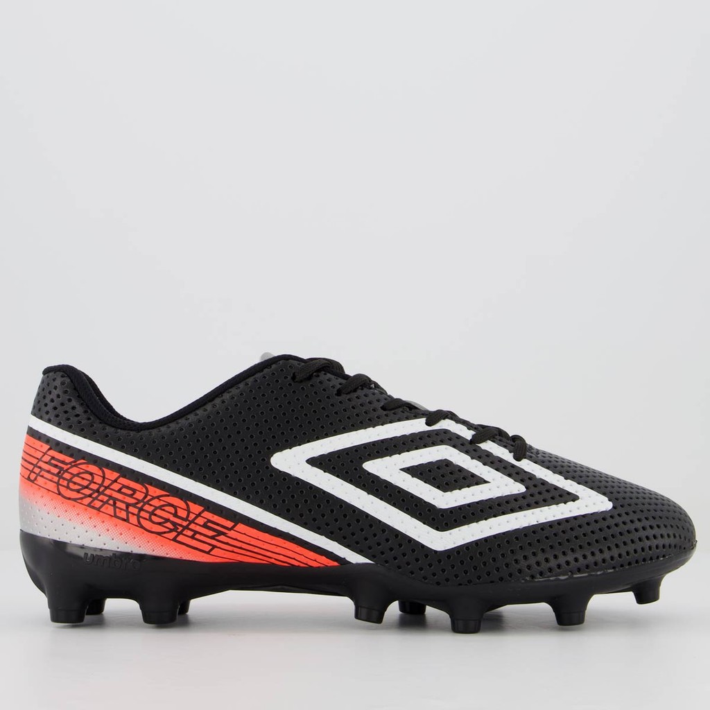 Chuteira Umbro Force Campo Preta em Oferta na Shopee