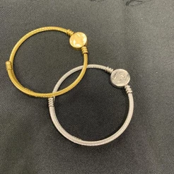 Bracelete Feminina com Placa de São Bento, Dourado/Prata Aço Inox