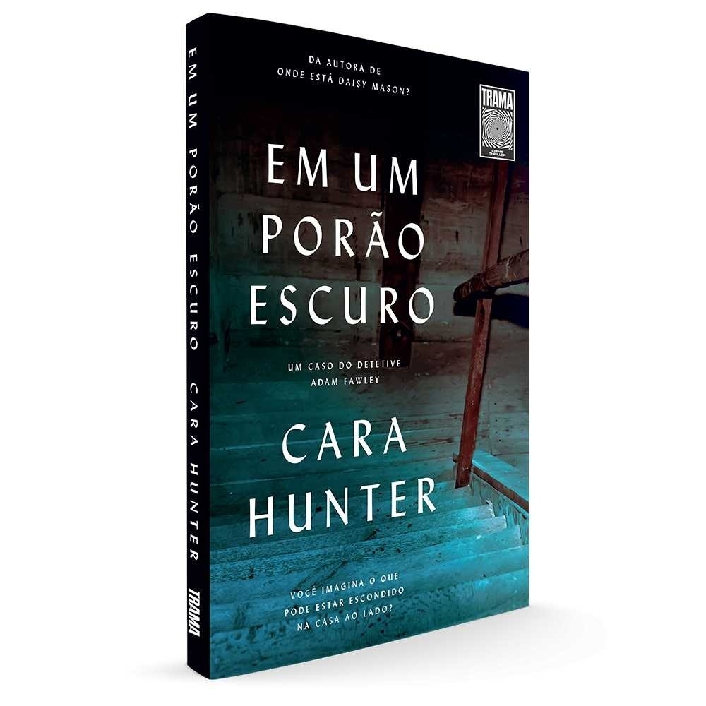 Capa do livro Em um porão escuro