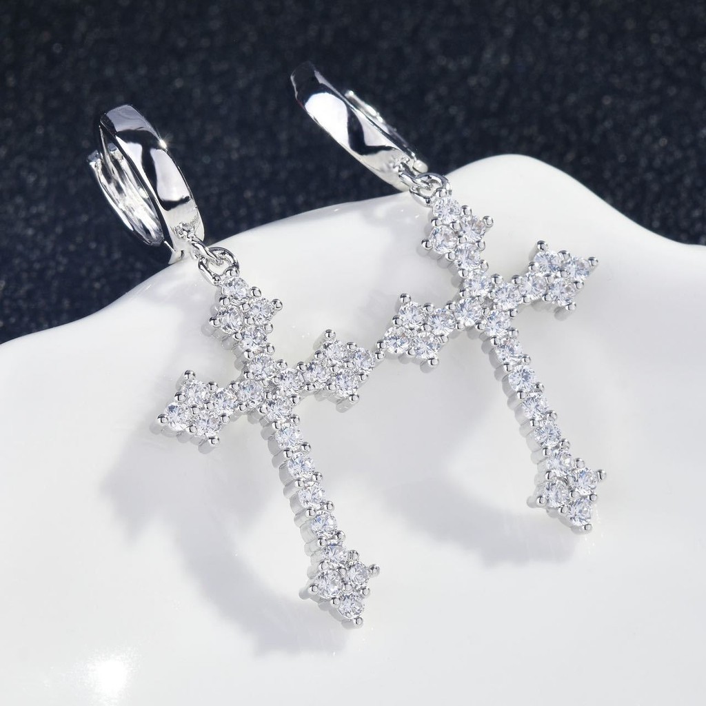 Punk Fashion Micro Pave Zircon Cross Charm Drop Dangle Earrings Para Homens E Mulheres