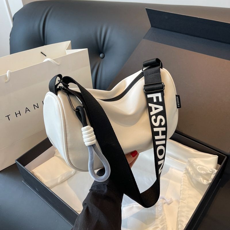 Bolsa Transversal Feminina de Alça Nylon Impermeável Casual X176 DONG em Oferta na Shopee