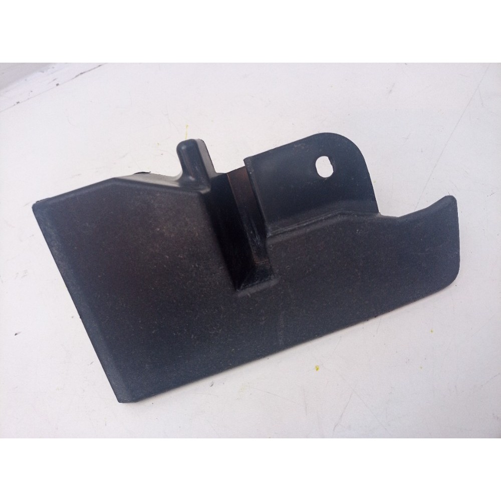 Defletor parabarro GM Prisma Onix esquerdo 94763469.