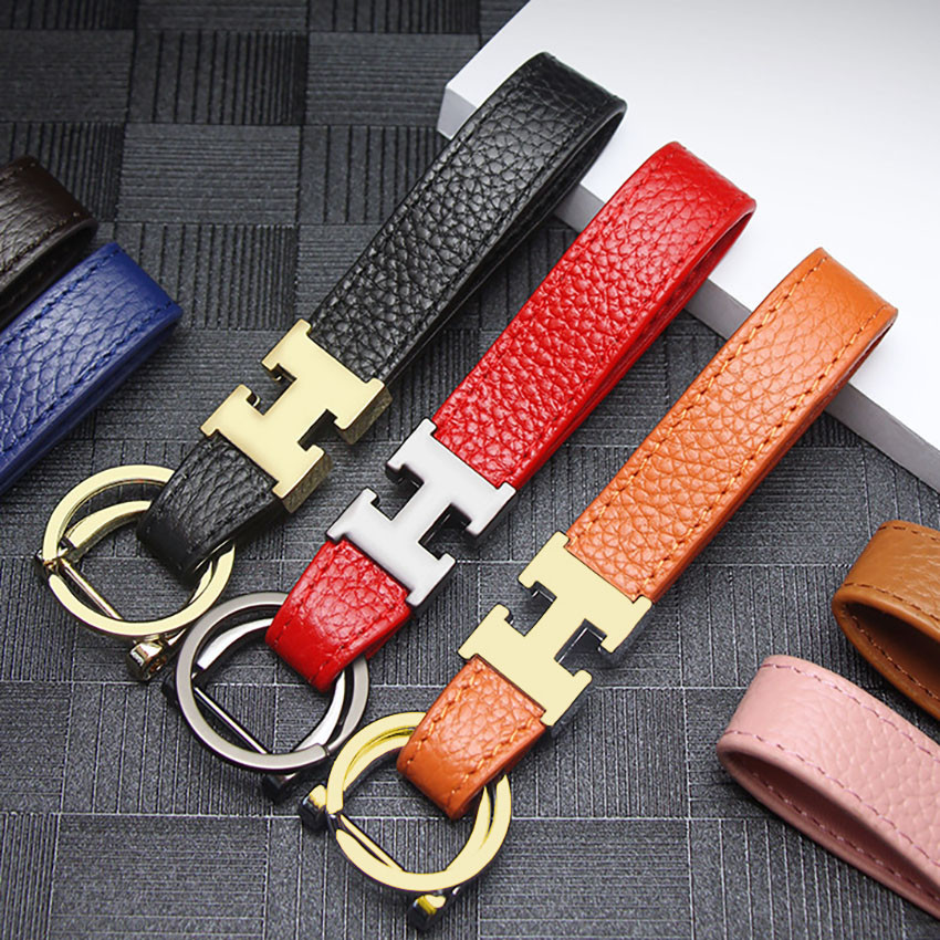 Chaveiro de carro com letras H de Metal com padrão de lichia, chaveiro exclusivo criativo de couro de alta qualidade em Oferta na Shopee