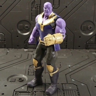 Boneco Thanos Novo Vingadores Avengers Marvel Boneco Brinquedos 18 cm articulado com Luz Led  , Envio Imediato