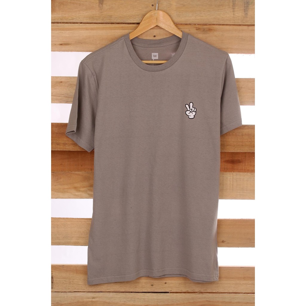 Camiseta Masculina Peace and Love 100% Algodão Manga Curta Gola Redonda Modelagem Reta Gogocloset