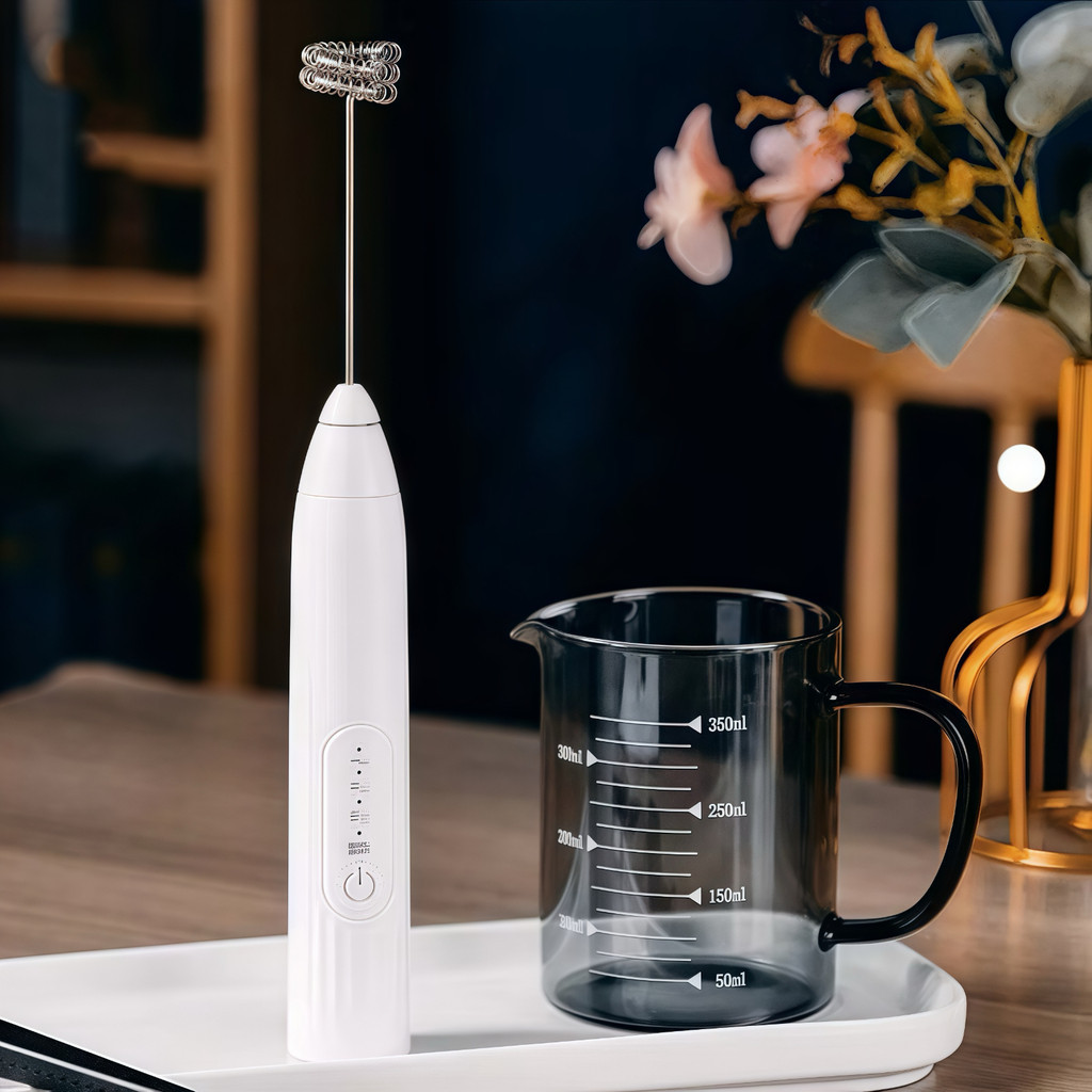 Misturador Mixer Leite, Bebidas E Ovos Portátil Elétrico 2 refil  anjgg