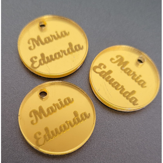 TAG REDONDA 2cm PERSONALIZADA COM NOME EM ACRÍLICO ESPELHADO / APLIQUE TAGS REDONDA em Oferta na Shopee