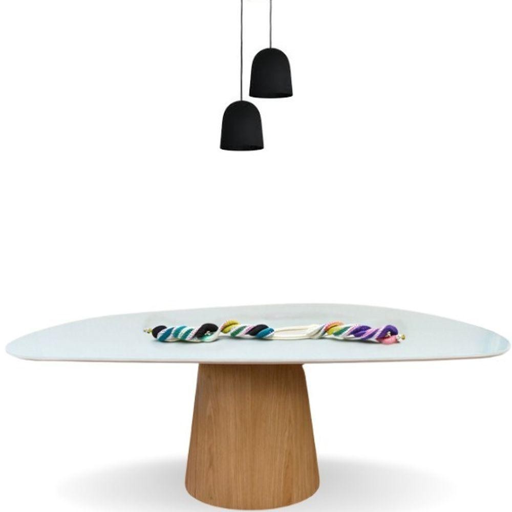 Mesa De Jantar Cone Oval Orgânica 120x80cm em Oferta na Shopee