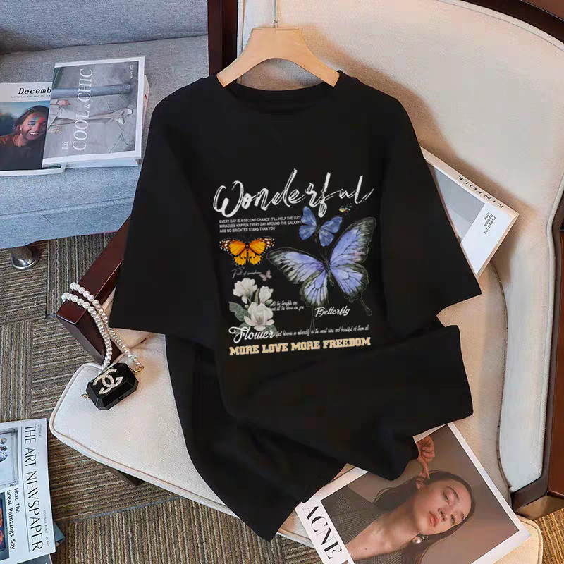 BR.Moonlight camiseta unissex oversized streetwear preta, estampa de borboletas e flores estilo casual