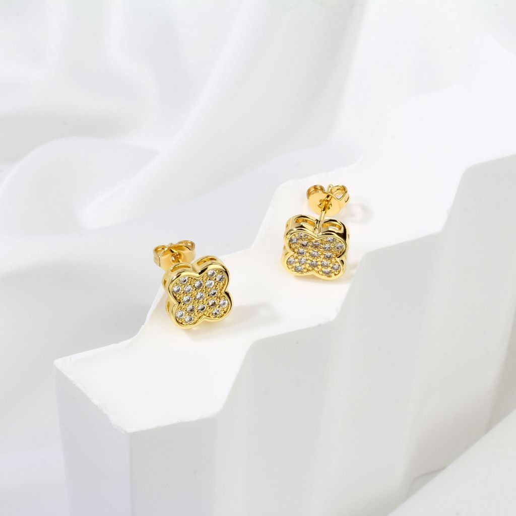 Brinco Delicado Luxo Trevo Folheado a Platina Zircônia Cravejada em Oferta na Shopee