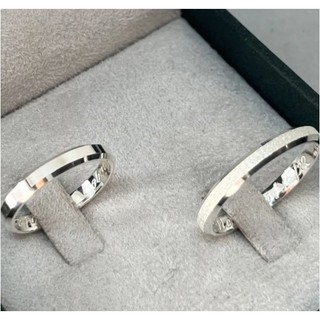 Par de alianças diamantada e lisa 4mm banhada a prata 925 + Gravação nome e data COD-04