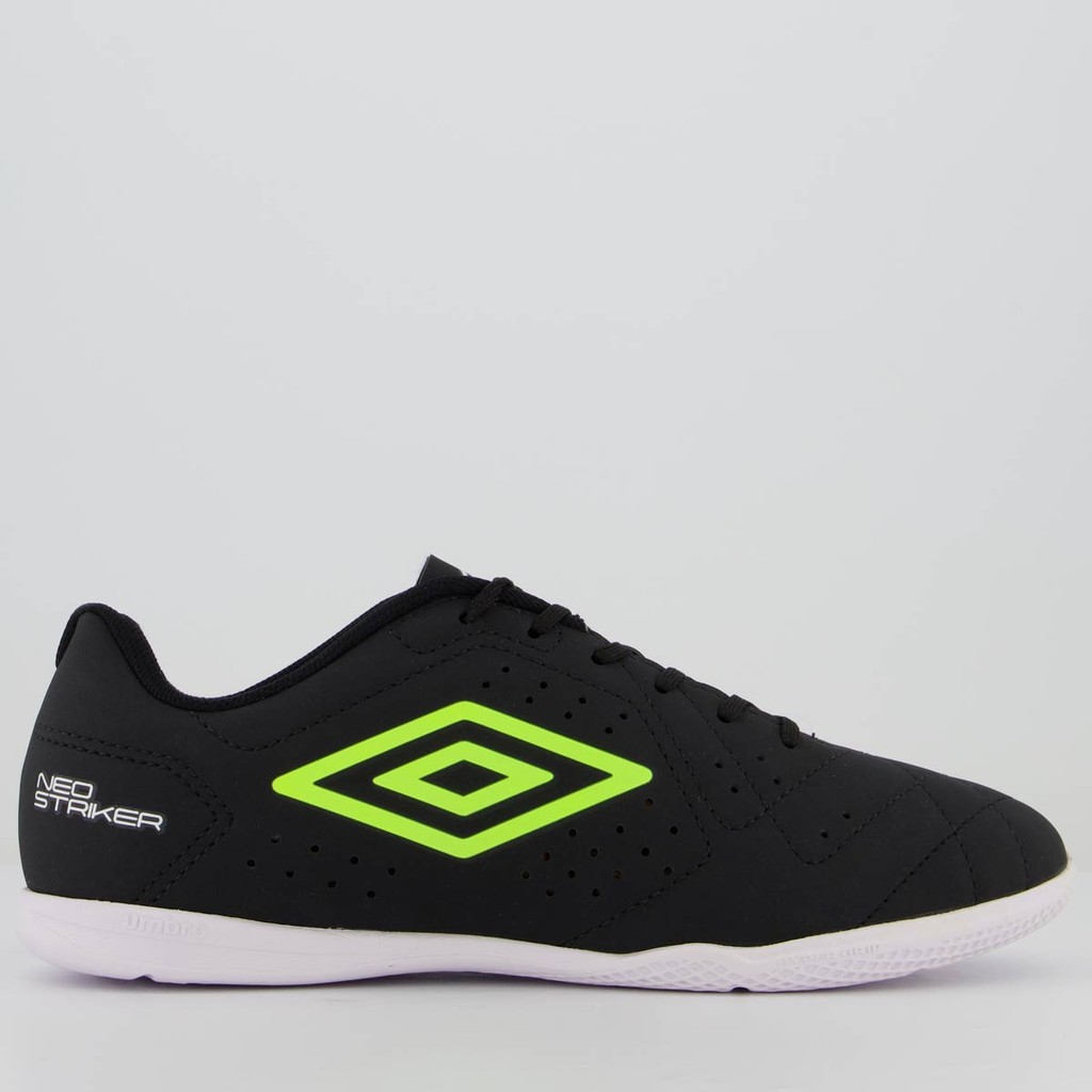 Chuteira Umbro Neo Striker Futsal Preta e Branca - Sports & Outdoors