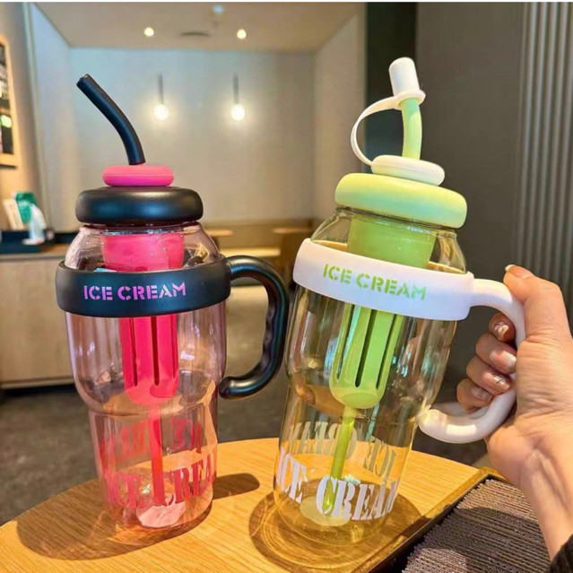 Garrafa de Água com Canudo de Silicone Grande com 1350ml Capacidade com Filtro Portátil Garrafinha de Plástico Canudinho