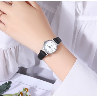 Relógio de Quartzo Feminino Novo, com Pulseira de Couro e Mostrador Digital Minimalista em Oferta na Shopee