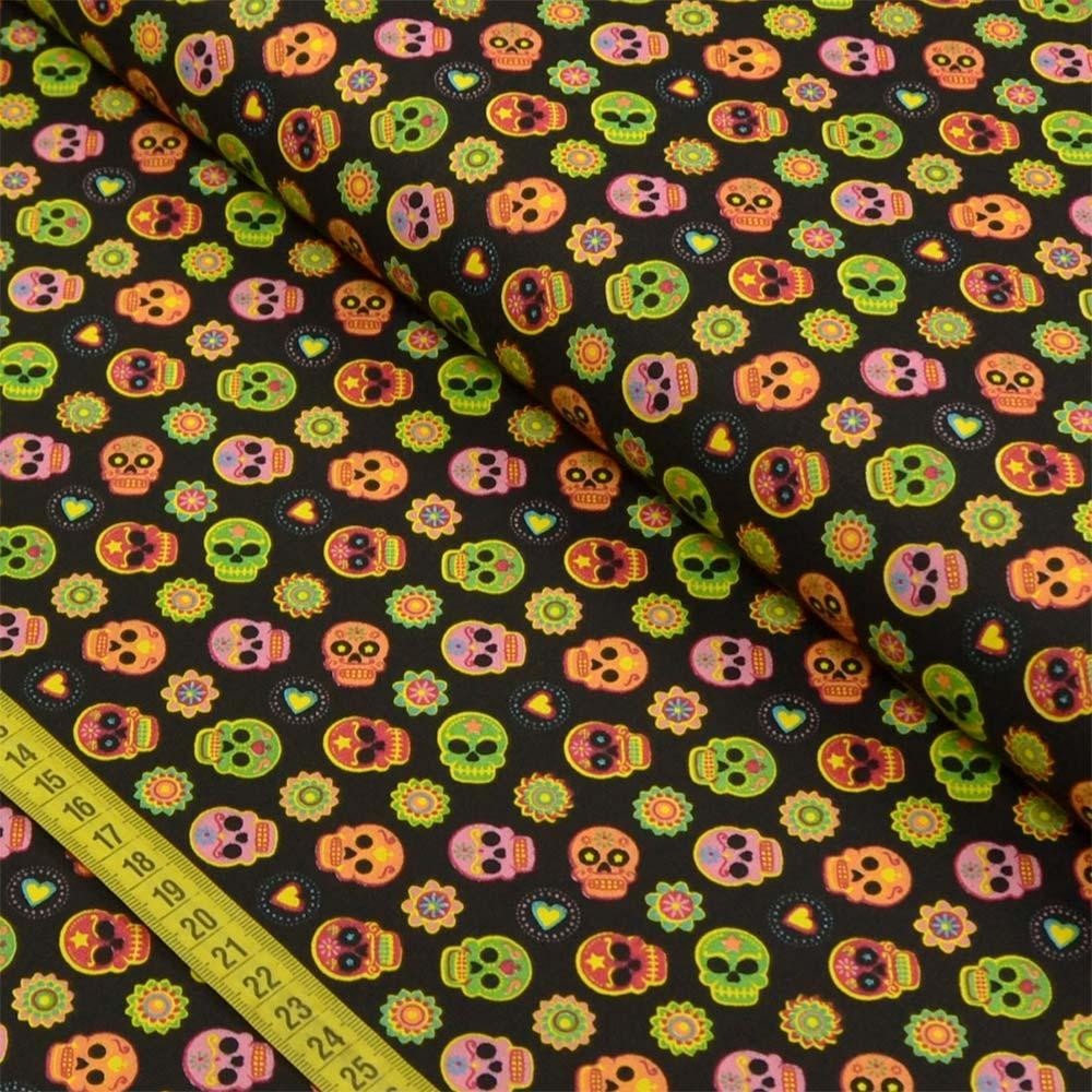 Tecido Estampado Para Patchwork - Caveira Mexicana Cor 2360 (0,50X1,40)