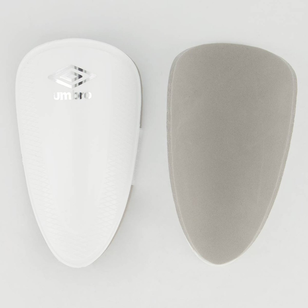 Caneleira Umbro Protection ST Juvenil Branca em Oferta na Shopee