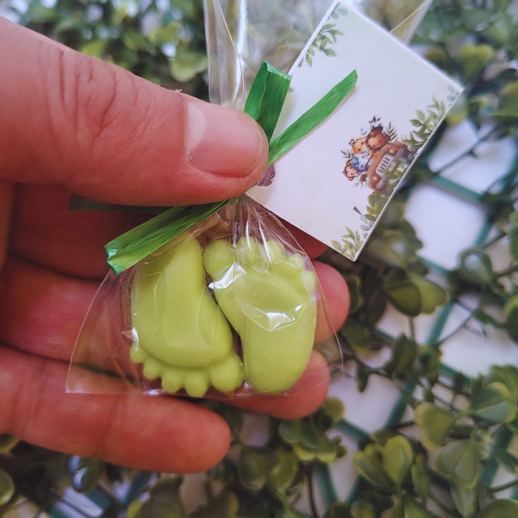 80 Mini Pezinhos de Sabonete Perfumado para Lembrança de Chá de Bebê Menina 40 pares