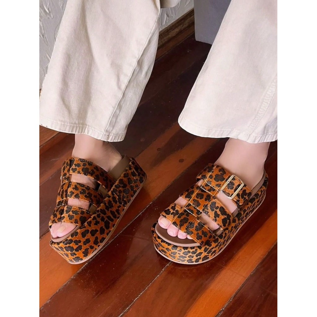 Sandália Papete Birken Plataforma Animal Print com Fivela METAL