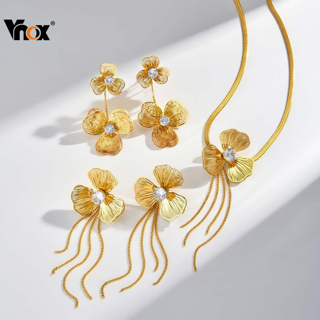 Vnox Zircão Cúbico Oco Flores Borla Conjunto Colar Brincos Anel Aberto Para Mulheres , Ouro Hipoalergênico Jóias Present