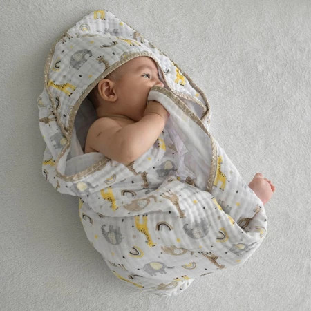 Toalha Soft Bebê com Capuz de Canto Girafa Safari Neutro — imagem 2 de 2