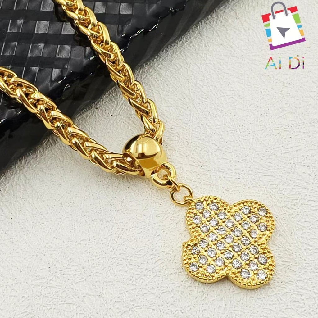 Colar Feminino com Pingente de Trevo Cravejado em Zircônia - Corrente Elo Banhada a Ouro 18K