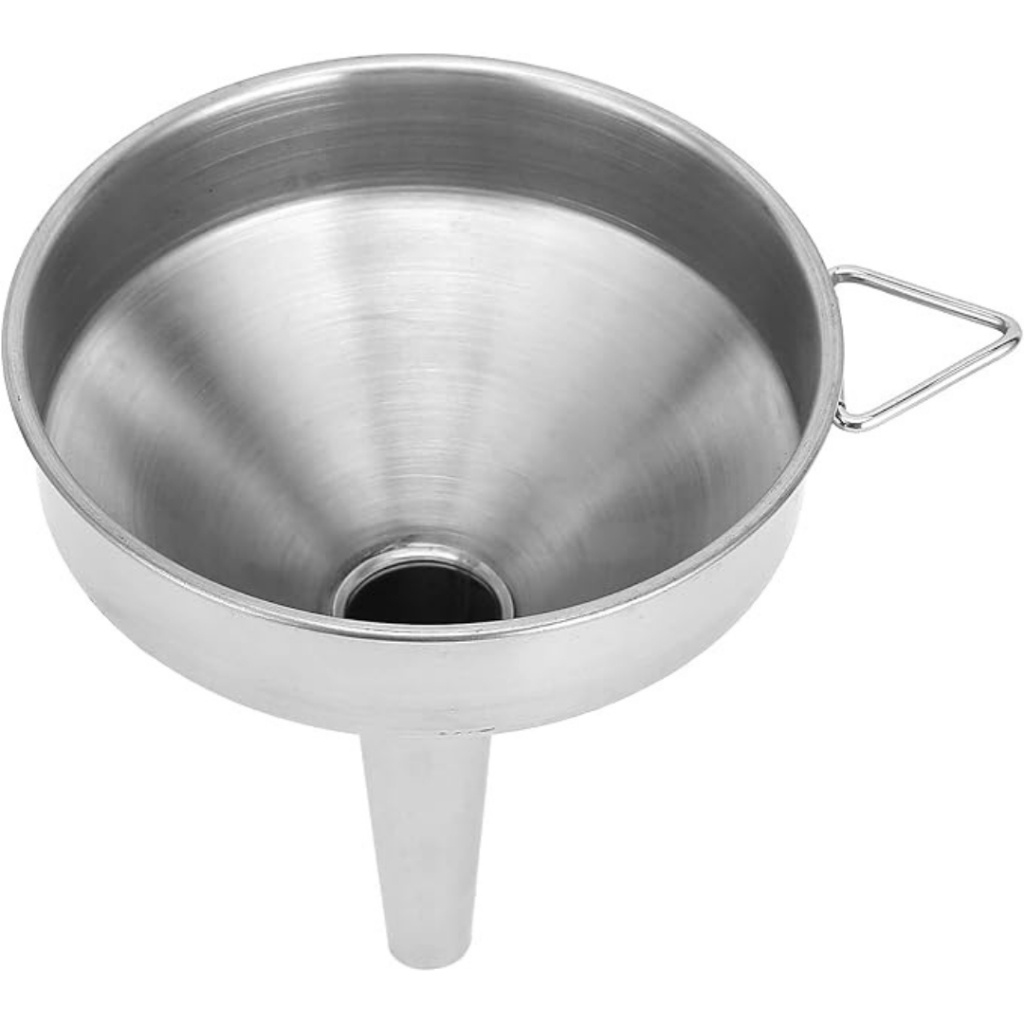 FUNIL - Produzido com aço inox , o funil tem utilização geral