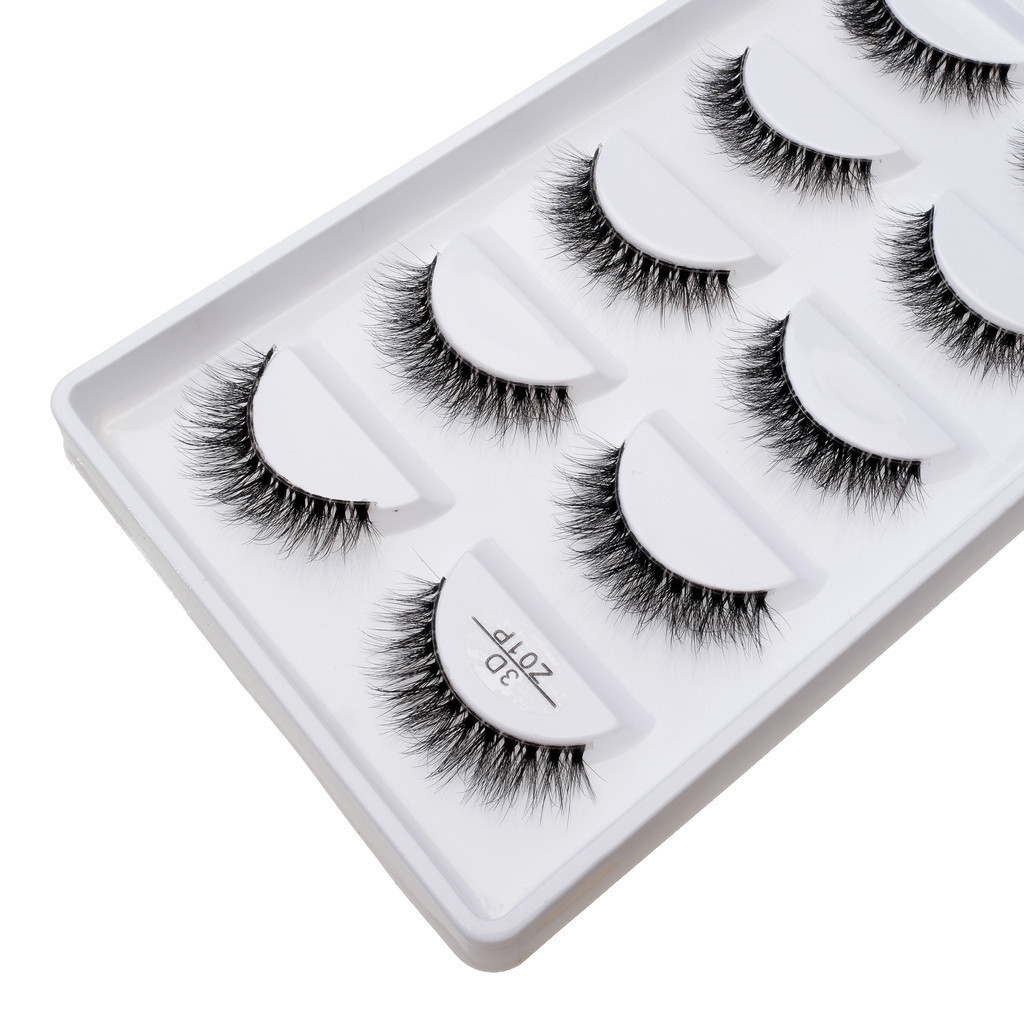 Cartela com 5 pares de cilios postiços naturais modelo - Z01 PREMIUM (BASE TRANSPARENTE)